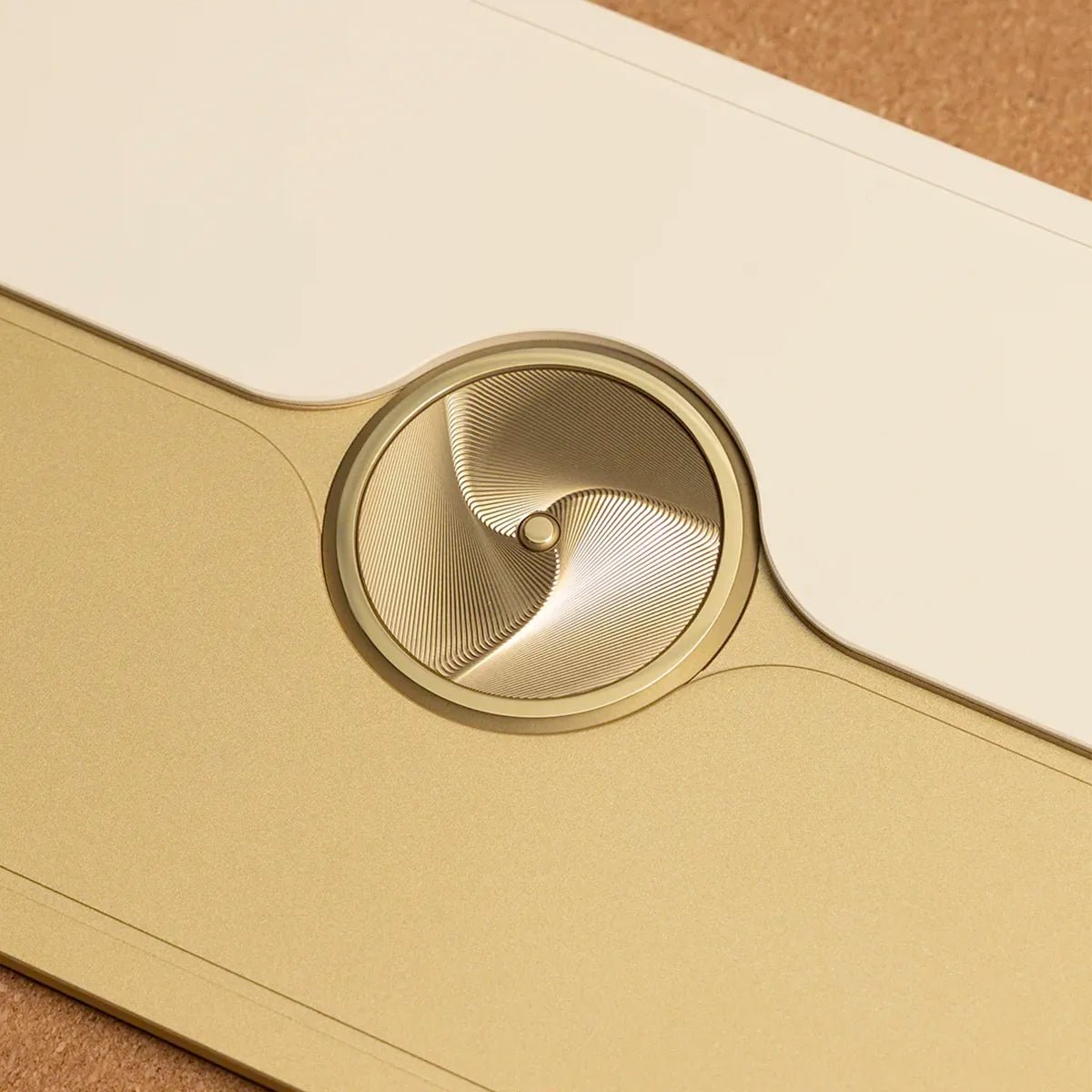 Qwertykeys Neo75 Cu Accent Badge - Divinikey