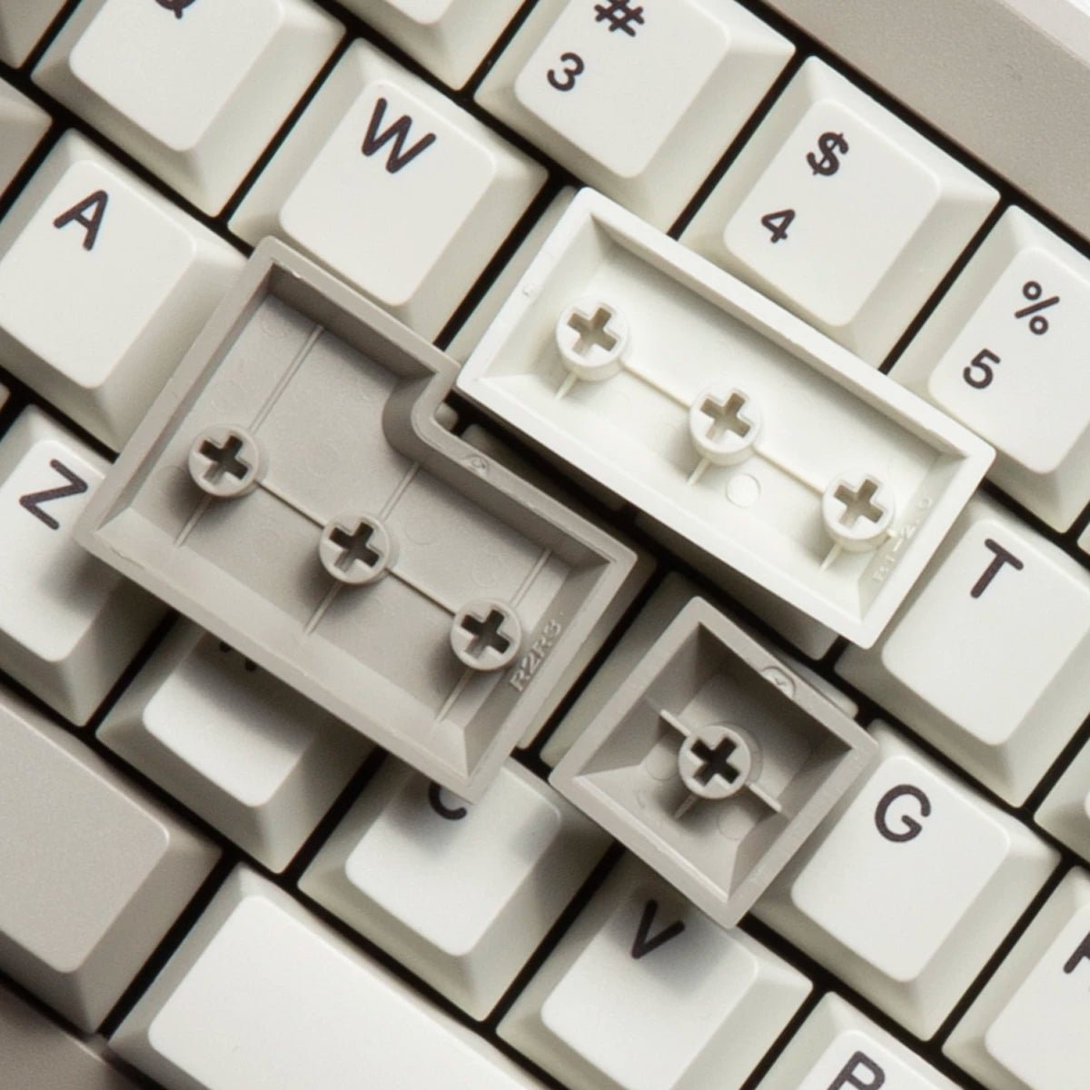 JC Studio Cherry Color Keycap Set Dye-Sub PBT - Divinikey