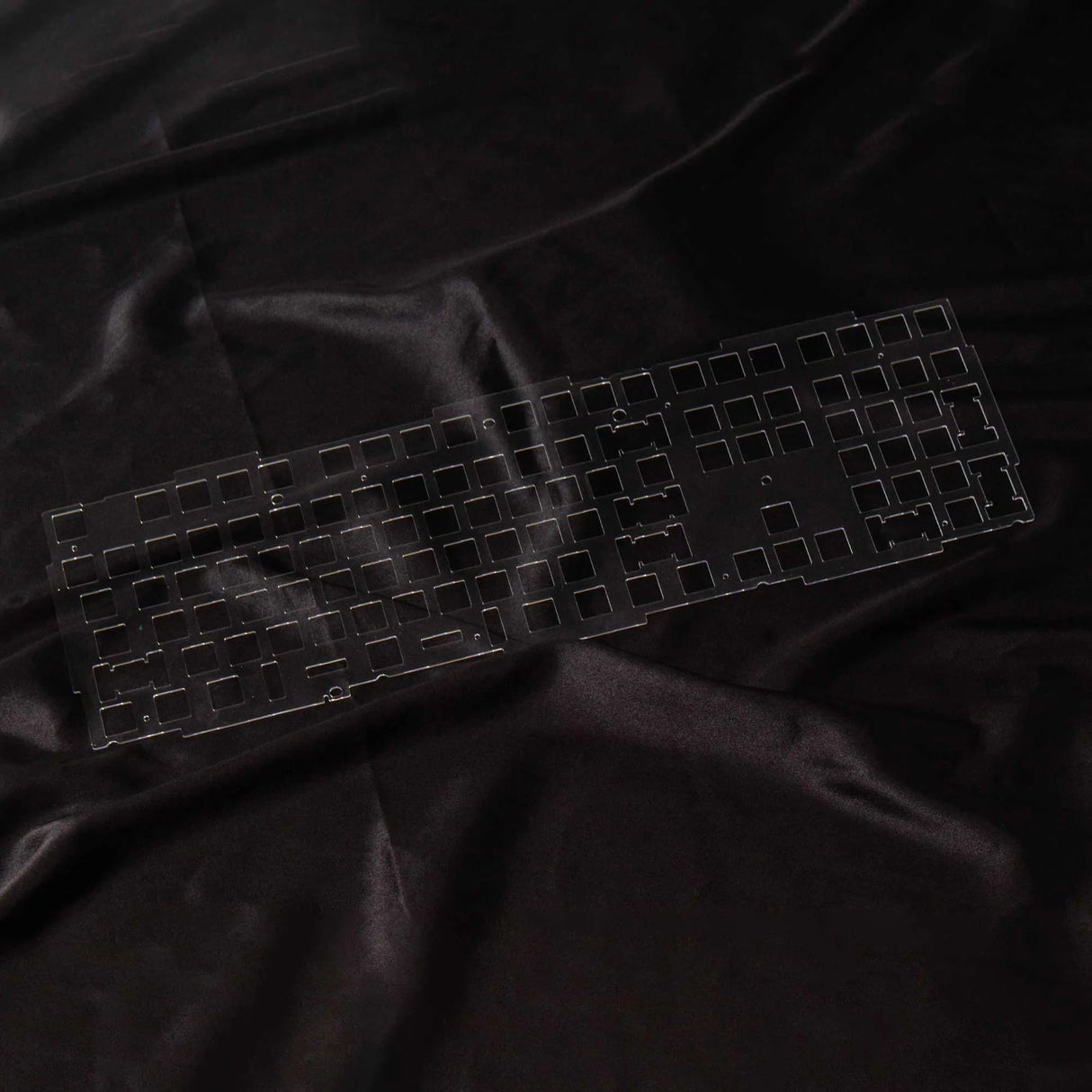 Keychron Q6 Plate - Divinikey