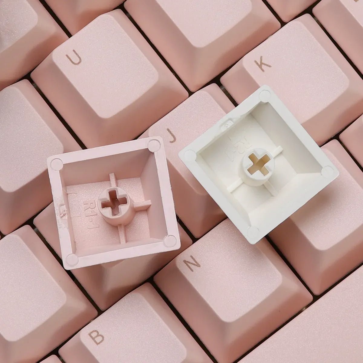 Strawberry Cake Rabbit Keycap Set - Divinikey