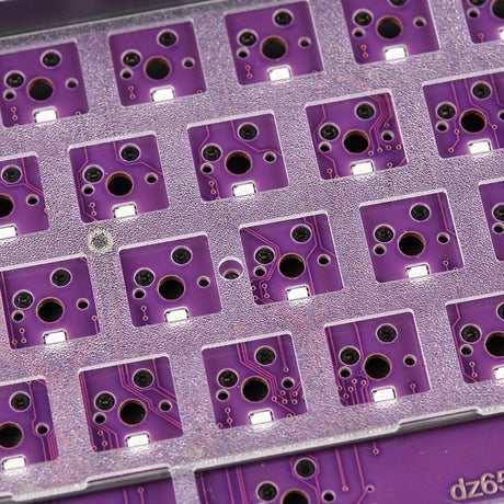 KBDfans 65% Polycarbonate Plate - Divinikey