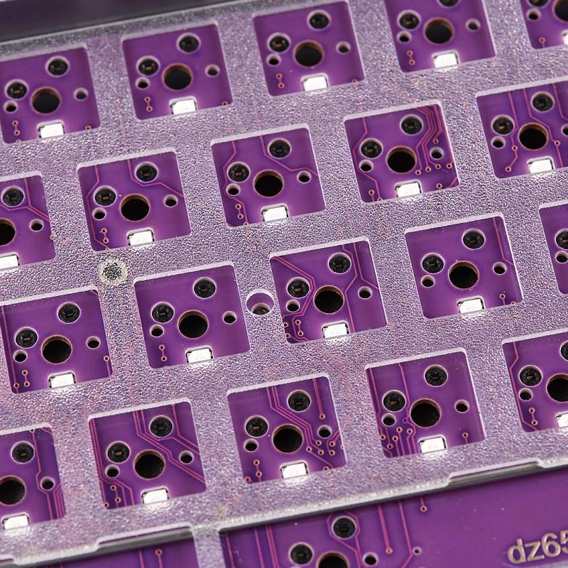 KBDfans 65% Polycarbonate Plate - Divinikey